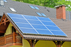 Solarenergie-Solarpannel auf dem Dach